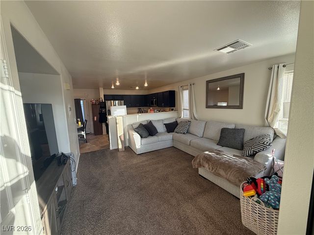 2078 Sandy Lane, Las Vegas, NV 89115