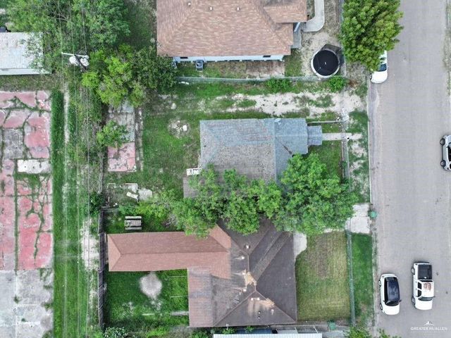 815 Extrumberto Solis Road, Elsa, TX 78543
