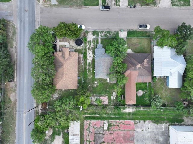 815 Extrumberto Solis Road, Elsa, TX 78543