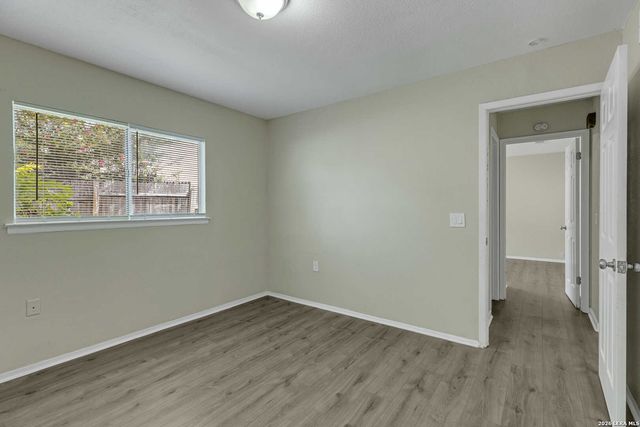 12907 WAYNESBORO ST, San Antonio, TX 78233