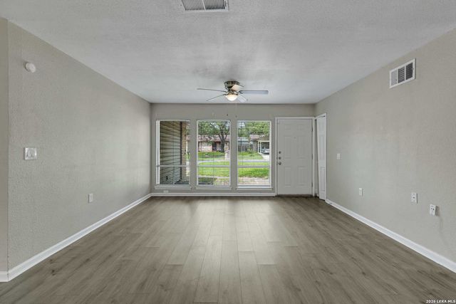 12907 WAYNESBORO ST, San Antonio, TX 78233