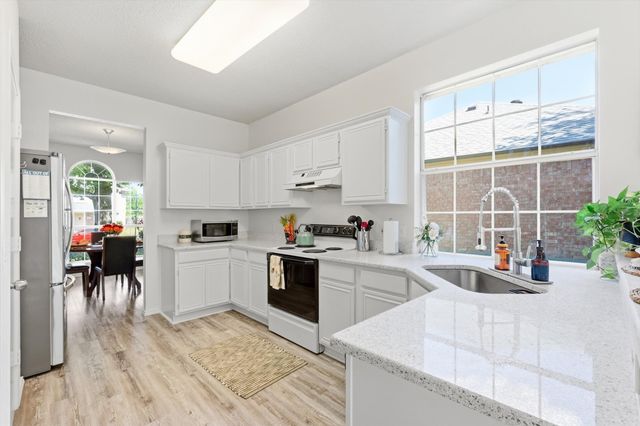 239 High Pointe Lane, Cedar Hill, TX 75104