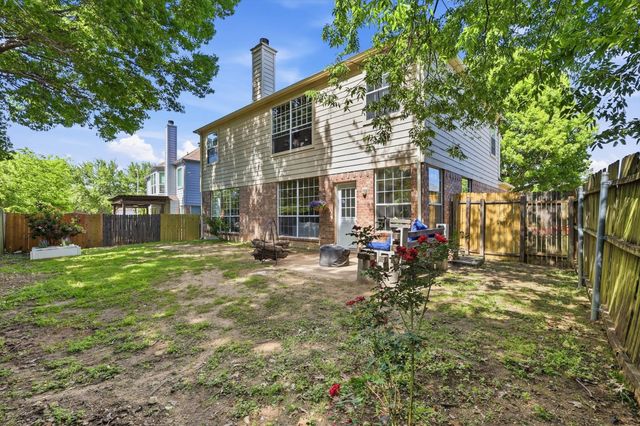 239 High Pointe Lane, Cedar Hill, TX 75104