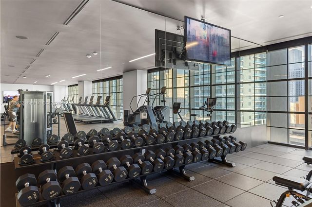 159 NE 6th St 4010, Miami, FL 33132