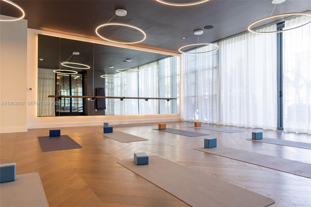 159 NE 6th St 4010, Miami, FL 33132