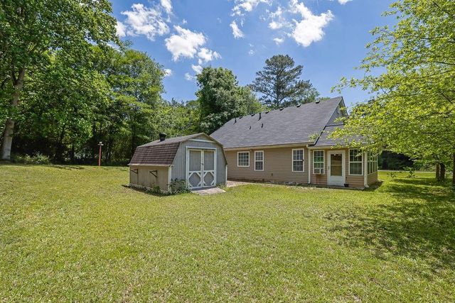 2416 Hurt SW Road, Marietta, GA 30008