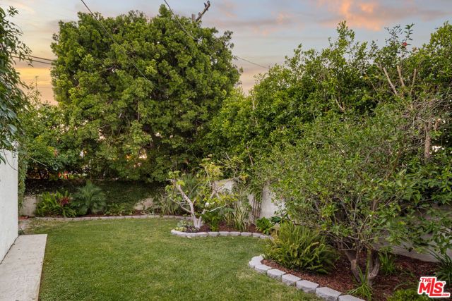 8309 Regis Way, Los Angeles, CA 90045