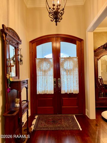 7 Steamboat Bnd Bend, New Iberia, LA 70563