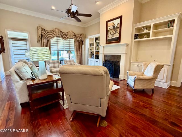 7 Steamboat Bnd Bend, New Iberia, LA 70563