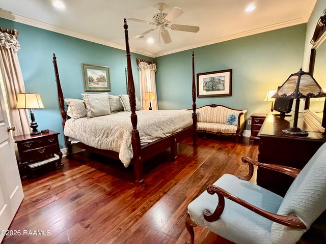 7 Steamboat Bnd Bend, New Iberia, LA 70563