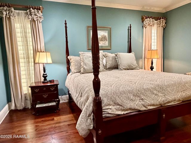 7 Steamboat Bnd Bend, New Iberia, LA 70563
