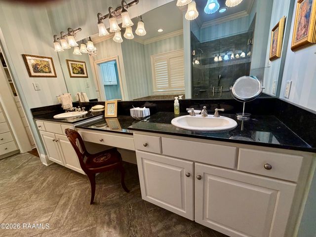 7 Steamboat Bnd Bend, New Iberia, LA 70563
