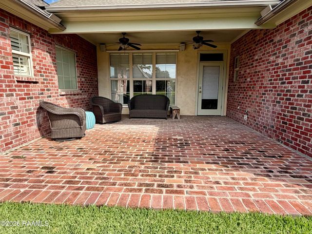 7 Steamboat Bnd Bend, New Iberia, LA 70563