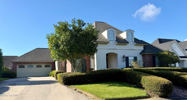 7 Steamboat Bnd Bend, New Iberia, LA 70563