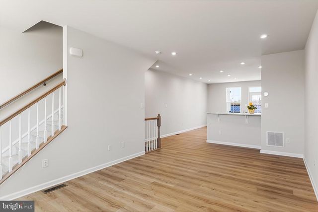 10 SIDNEY LANE, Stratford, NJ 08084