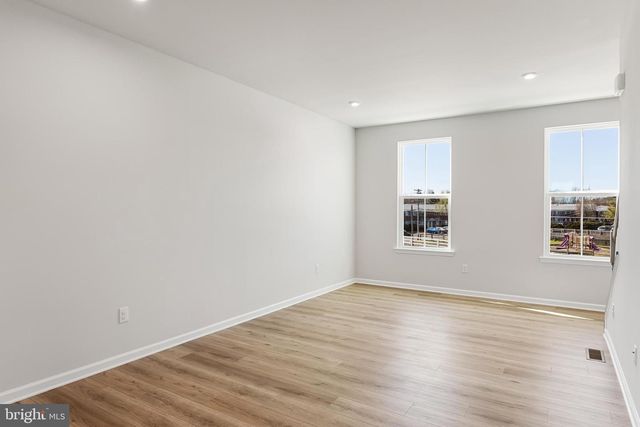 10 SIDNEY LANE, Stratford, NJ 08084