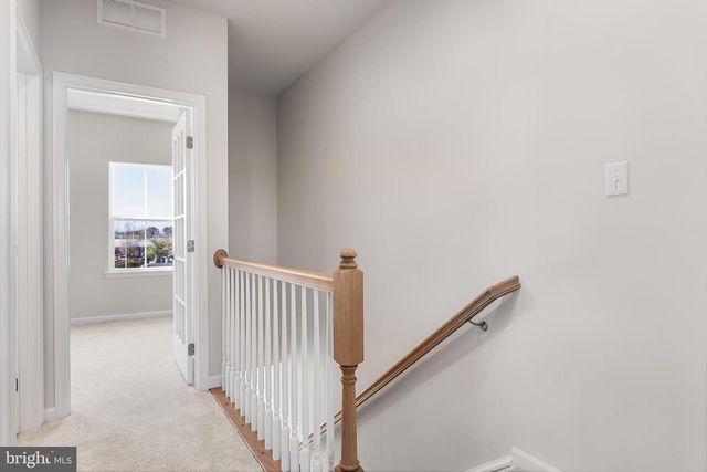 10 SIDNEY LANE, Stratford, NJ 08084