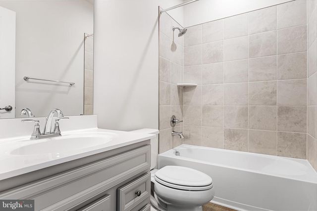 10 SIDNEY LANE, Stratford, NJ 08084