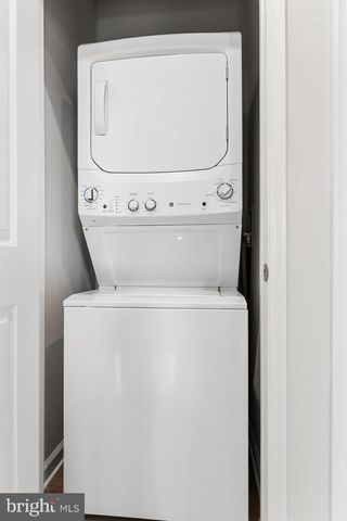 10 SIDNEY LANE, Stratford, NJ 08084