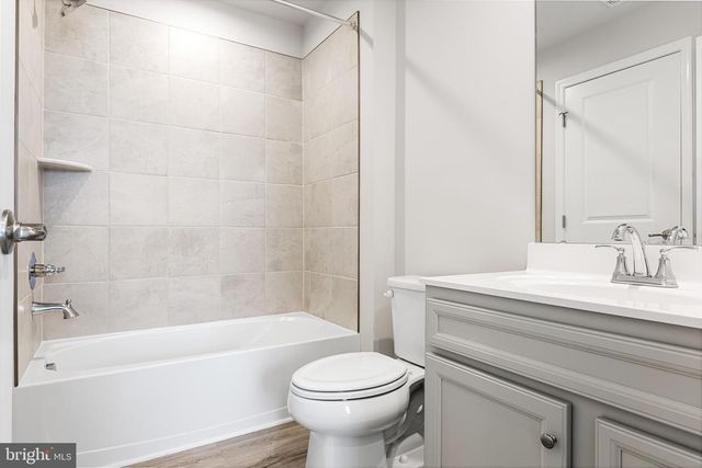 10 SIDNEY LANE, Stratford, NJ 08084