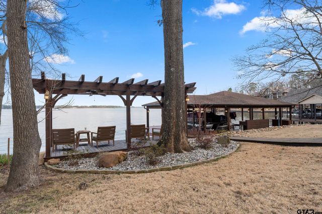 345 E El Dorado Dr, Scroggins, TX 75480