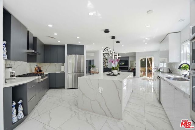 7600 Southby Drive, West Hills, CA 91304