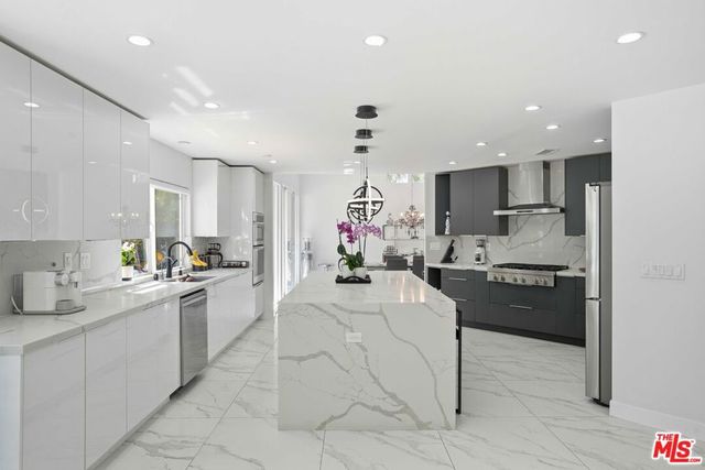 7600 Southby Drive, West Hills, CA 91304
