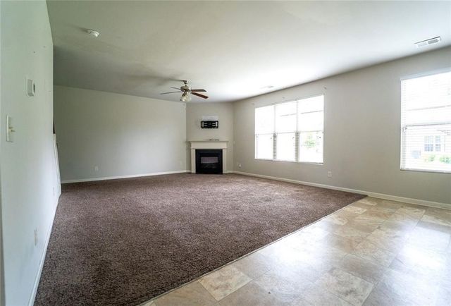 5235 Cantbury Way, Atlanta, GA 30349