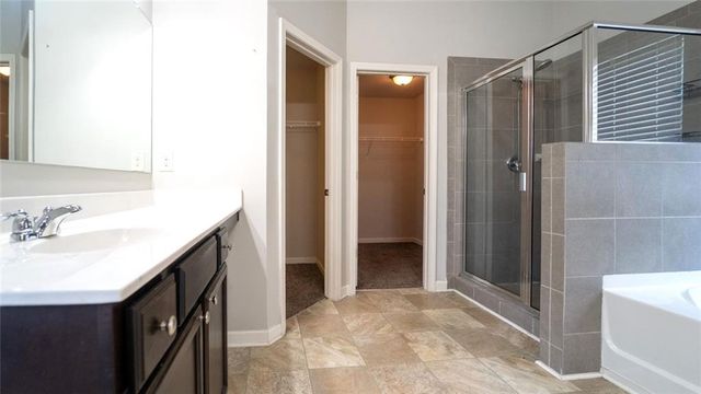 5235 Cantbury Way, Atlanta, GA 30349