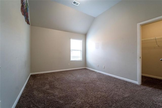 5235 Cantbury Way, Atlanta, GA 30349