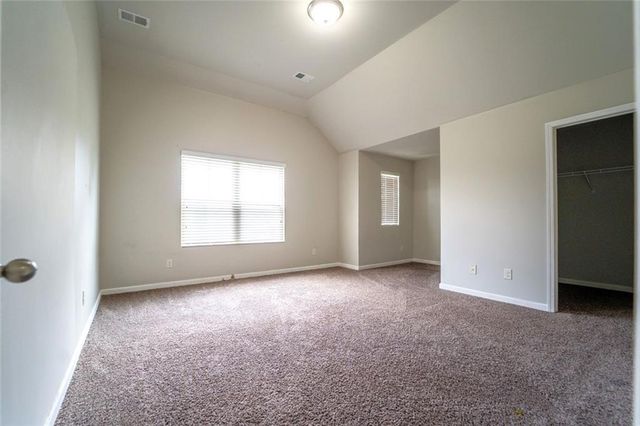 5235 Cantbury Way, Atlanta, GA 30349