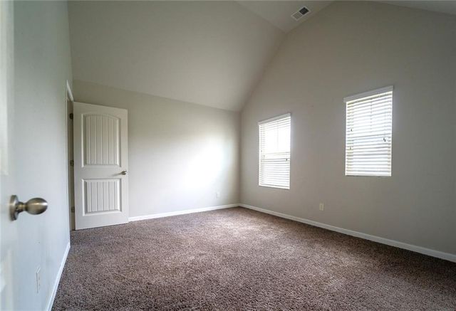 5235 Cantbury Way, Atlanta, GA 30349
