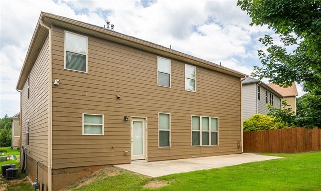 5235 Cantbury Way, Atlanta, GA 30349