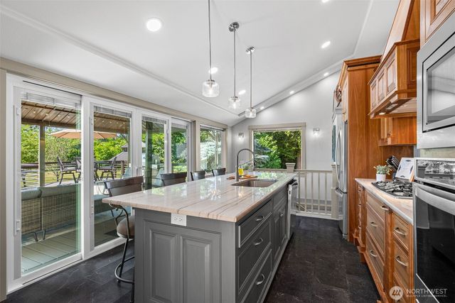 5408 71st Avenue Ct E, Puyallup, WA 98371