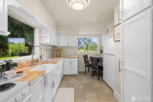 5408 71st Avenue Ct E, Puyallup, WA 98371