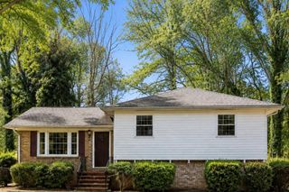1925 Murrayhill Road, Greensboro, NC 27403