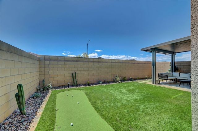 2687 Chance Canyon Street, Henderson, NV 89044
