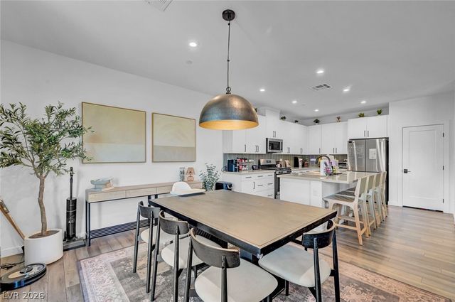 2687 Chance Canyon Street, Henderson, NV 89044