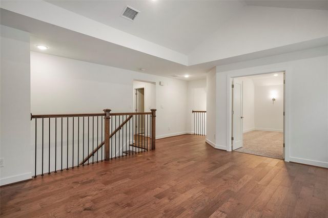 6 Clearview Terrace Place, Tomball, TX 77375