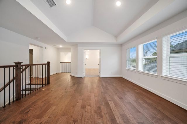 6 Clearview Terrace Place, Tomball, TX 77375