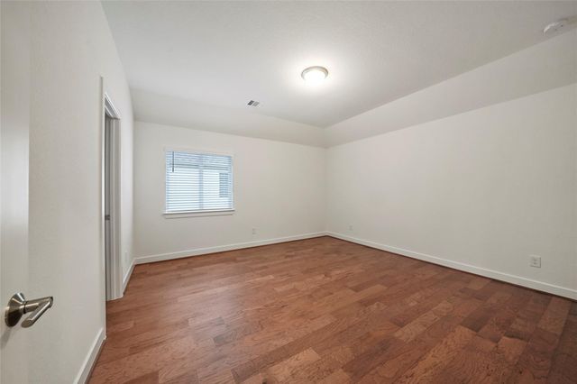6 Clearview Terrace Place, Tomball, TX 77375