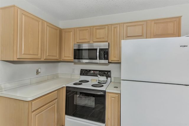 202 Lancelot Drive, Weatherford, TX 76086