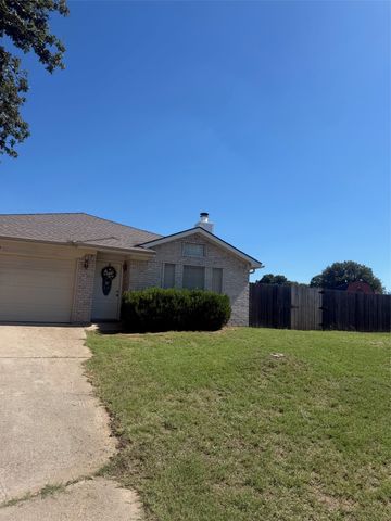 202 Lancelot Drive, Weatherford, TX 76086