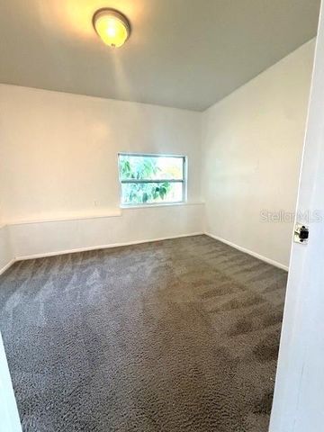 2215 VINE STREET, Orlando, FL 32806