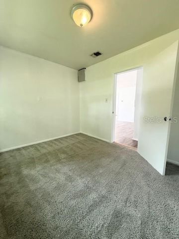 2215 VINE STREET, Orlando, FL 32806
