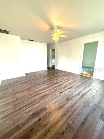 2215 VINE STREET, Orlando, FL 32806
