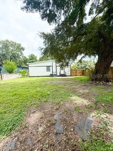 2215 VINE STREET, Orlando, FL 32806