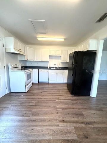 2215 VINE STREET, Orlando, FL 32806
