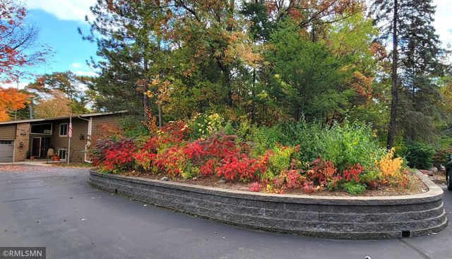 17850 Iten Court S, Lakeville, MN 55044