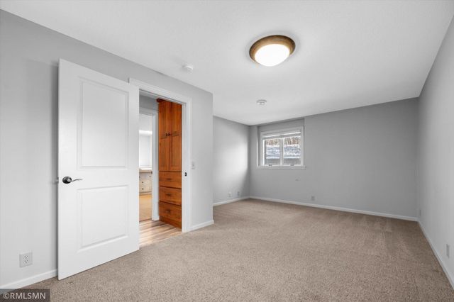 17850 Iten Court S, Lakeville, MN 55044